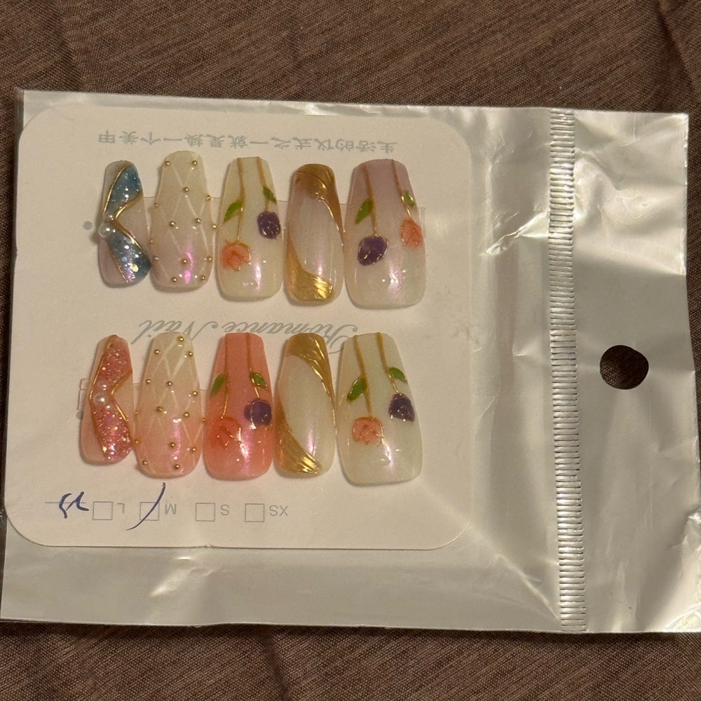Floral Press On Nails
